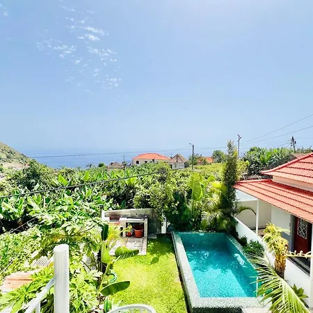 Casa Amoreiras By Ymr * Arco da Calheta (Madeira)