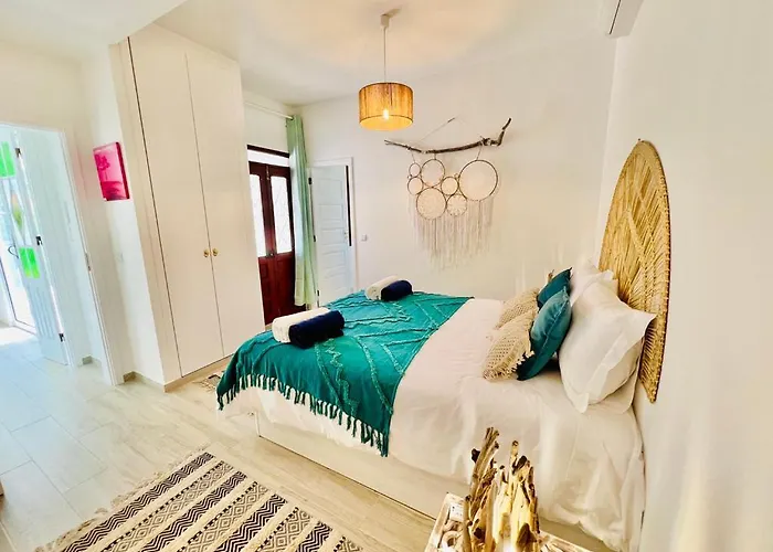 Casa Amoreiras By Ymr * Arco da Calheta (Madeira)