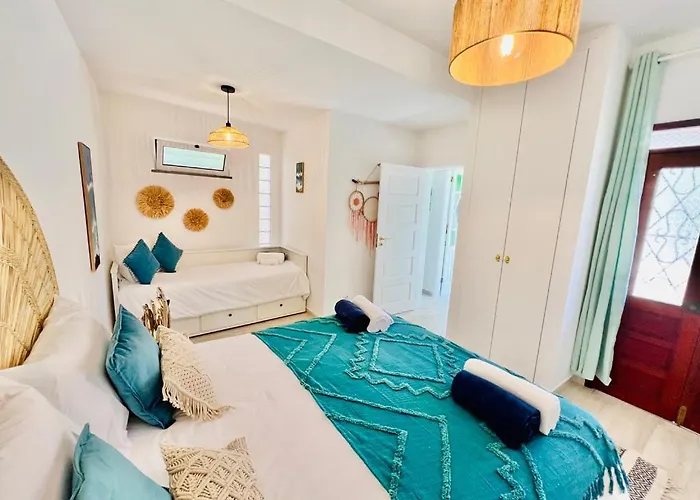 Casa Amoreiras By Ymr * Arco da Calheta (Madeira)