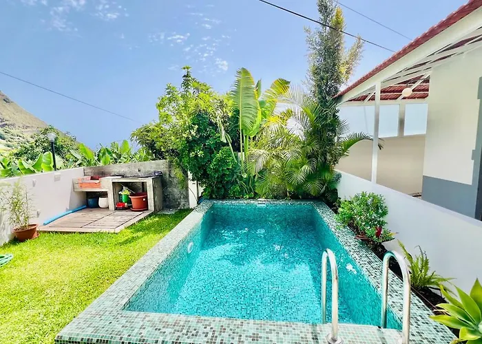 Casa Amoreiras By Ymr * Arco da Calheta (Madeira)