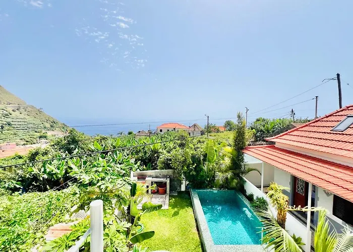 Casa Amoreiras By Ymr * Arco da Calheta (Madeira)