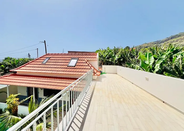 Casa Amoreiras By Ymr Arco da Calheta (Madeira)